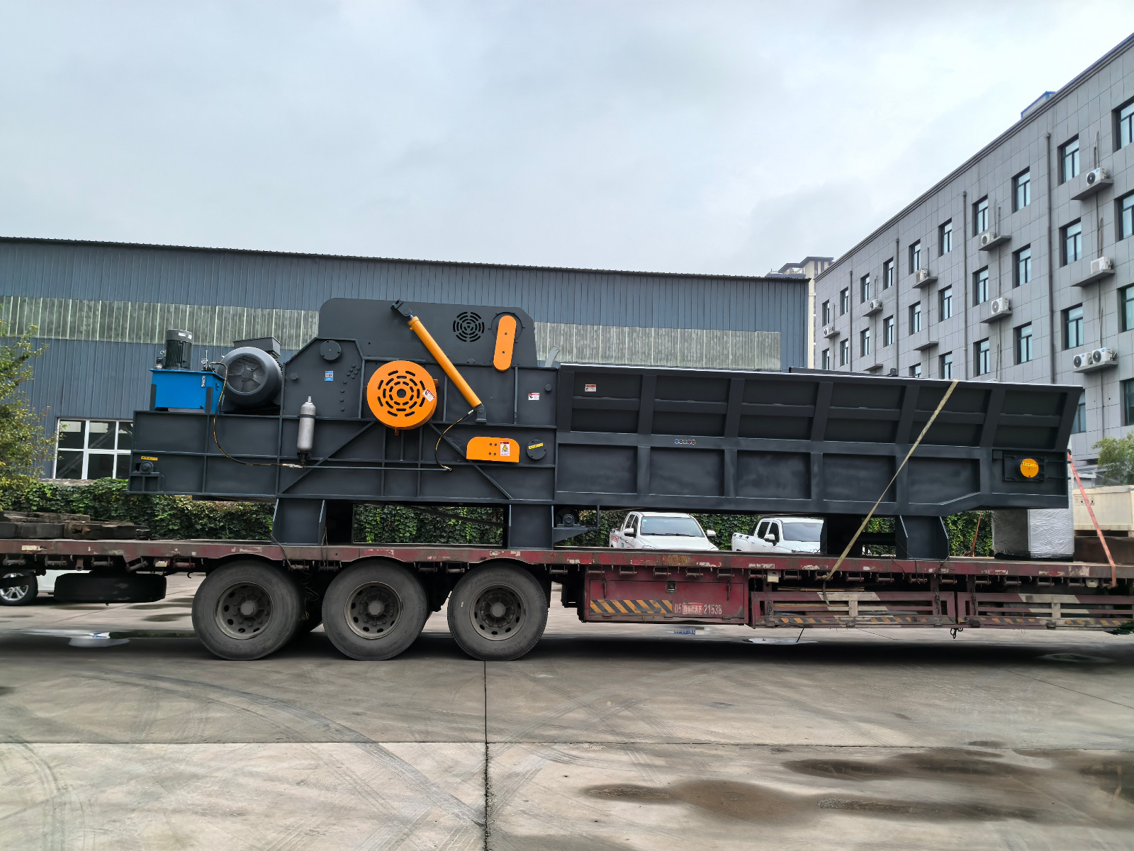 JP2000 Horizontal Grinder